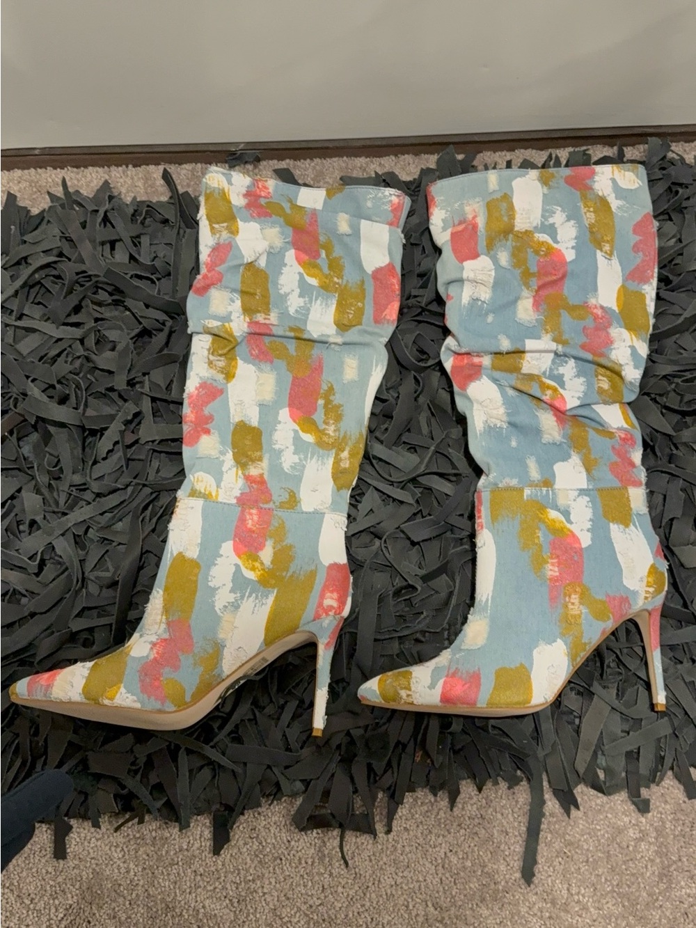 Azalea Wang
Multicolor Brushstroke Slouch Stiletto Boots